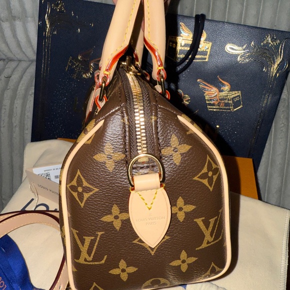 Authentic Louis Vuitton Speedy B20 monogram. - Picture 10 of 13